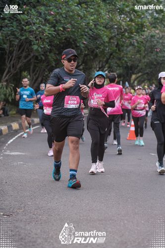 Race photo from Smartfren Run 2025 