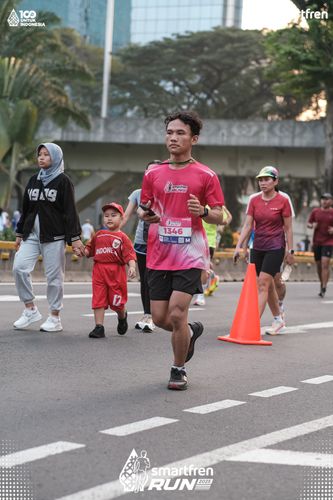 Race photo from Smartfren Run 2025 