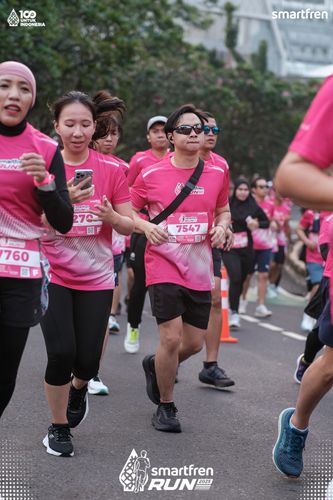 Race photo from Smartfren Run 2025 