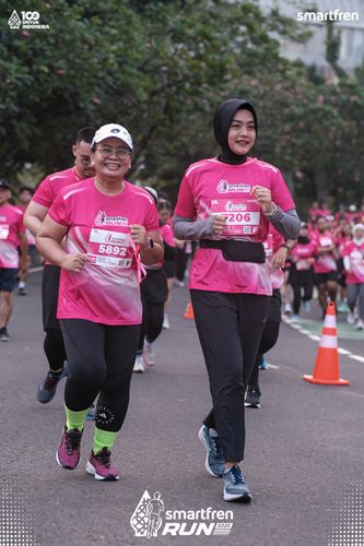 Race photo from Smartfren Run 2025 