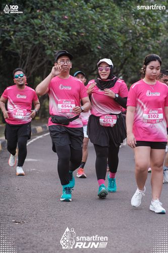 Race photo from Smartfren Run 2025 