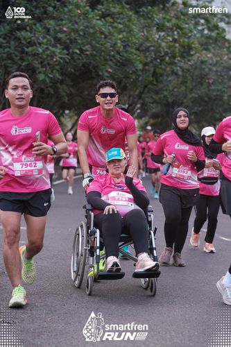 Race photo from Smartfren Run 2025 