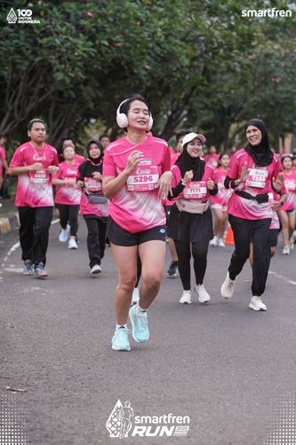 Race photo from Smartfren Run 2025 