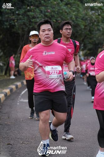 Race photo from Smartfren Run 2025 