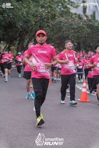 Race photo from Smartfren Run 2025 