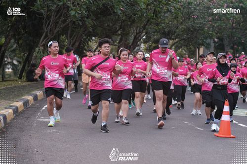 Race photo from Smartfren Run 2025 