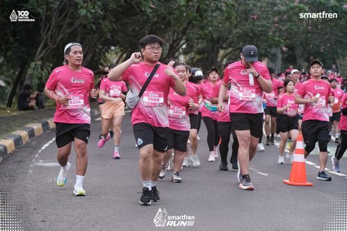 Race photo from Smartfren Run 2025 