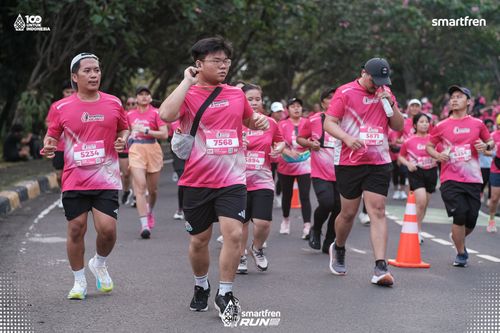 Race photo from Smartfren Run 2025 