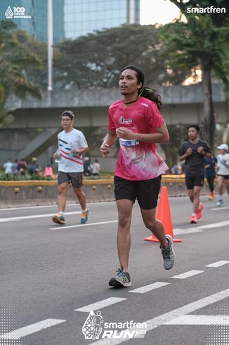 Race photo from Smartfren Run 2025 