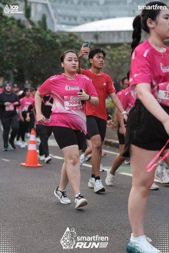 Race photo from Smartfren Run 2025 