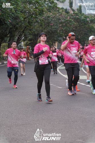 Race photo from Smartfren Run 2025 