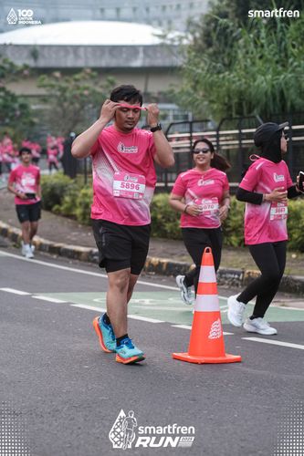 Race photo from Smartfren Run 2025 