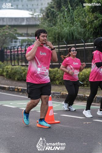 Race photo from Smartfren Run 2025 