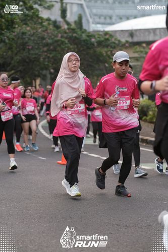 Race photo from Smartfren Run 2025 