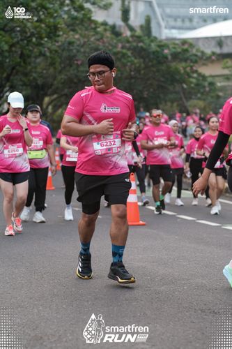 Race photo from Smartfren Run 2025 