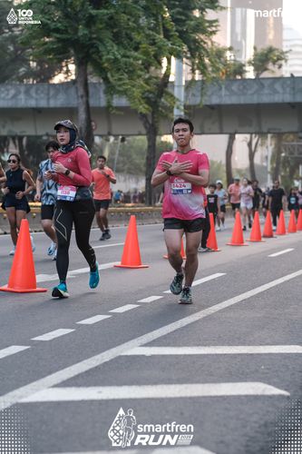 Race photo from Smartfren Run 2025 