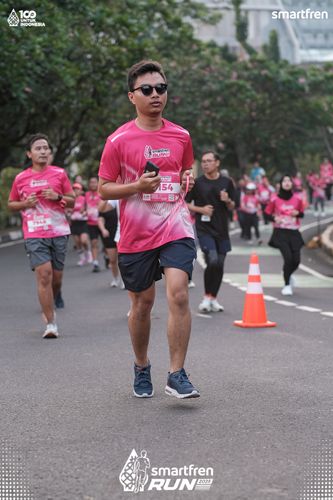 Race photo from Smartfren Run 2025 