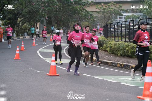 Race photo from Smartfren Run 2025 