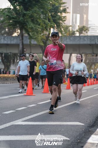 Race photo from Smartfren Run 2025 