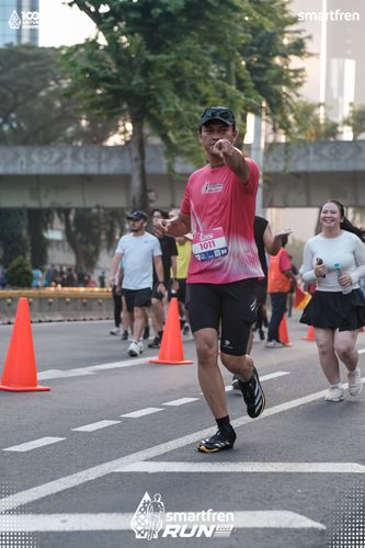 Race photo from Smartfren Run 2025 