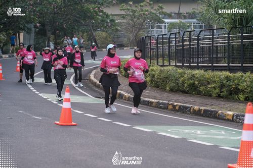Race photo from Smartfren Run 2025 