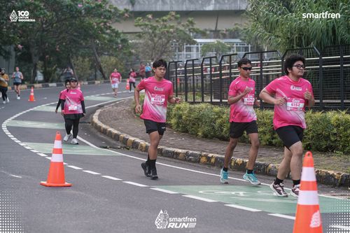 Race photo from Smartfren Run 2025 