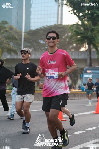 Race photo from Smartfren Run 2025 