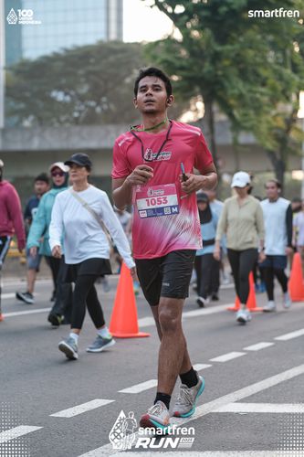 Race photo from Smartfren Run 2025 
