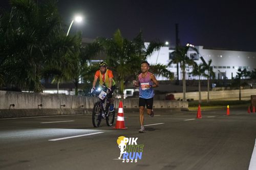 Race photo from PIK NITE RUN 2025