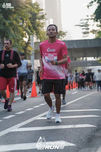 Race photo from Smartfren Run 2025 