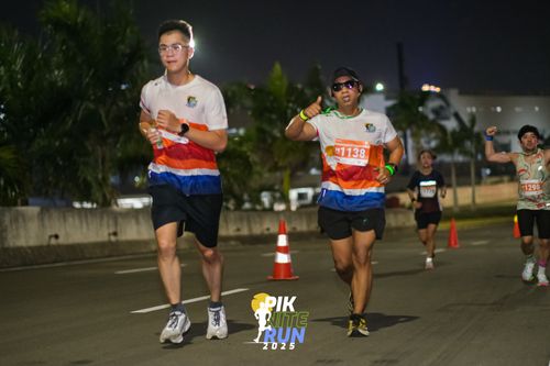 Race photo from PIK NITE RUN 2025