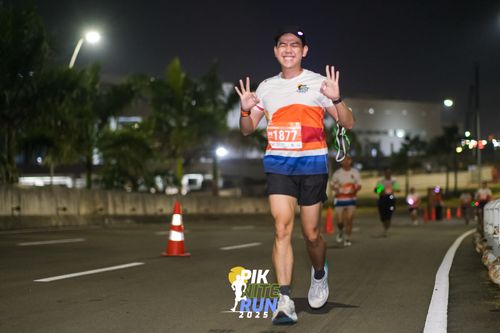 Race photo from PIK NITE RUN 2025