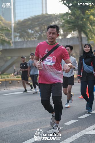 Race photo from Smartfren Run 2025 