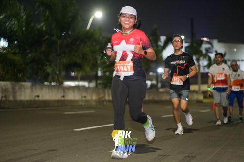 Race photo from PIK NITE RUN 2025