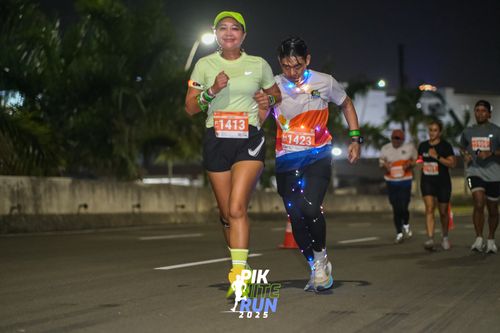 Race photo from PIK NITE RUN 2025