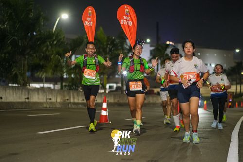 Race photo from PIK NITE RUN 2025