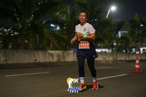Race photo from PIK NITE RUN 2025