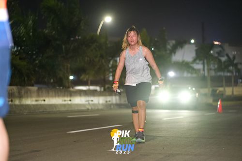 Race photo from PIK NITE RUN 2025