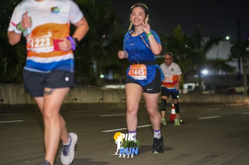 Race photo from PIK NITE RUN 2025