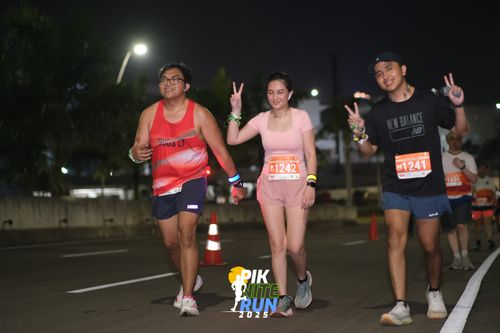 Race photo from PIK NITE RUN 2025