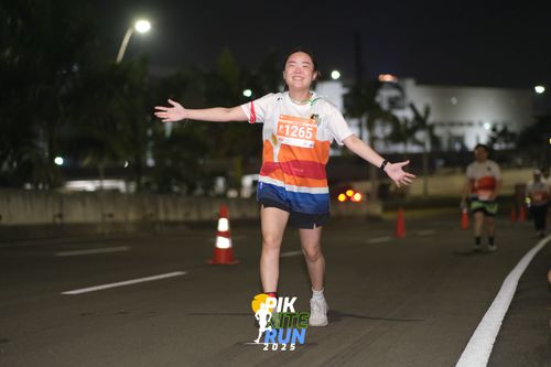 Race photo from PIK NITE RUN 2025