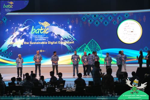 Race photo from Telin Batic 2024 Photo Search
