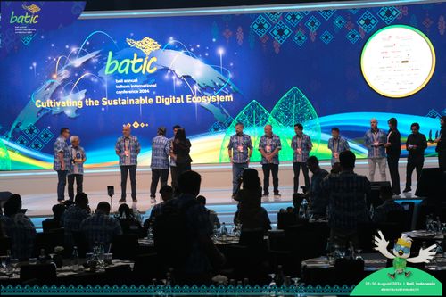 Race photo from Telin Batic 2024 Photo Search