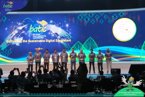 Race photo from Telin Batic 2024 Photo Search