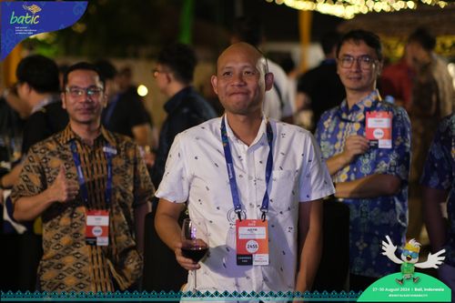 Race photo from Telin Batic 2024 Photo Search