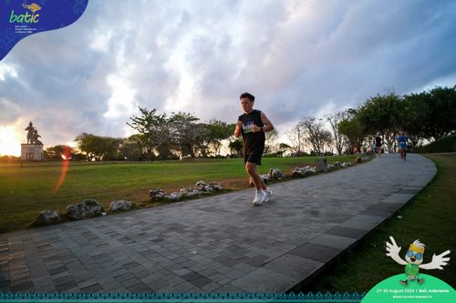 Race photo from Telin Batic 2024 Photo Search