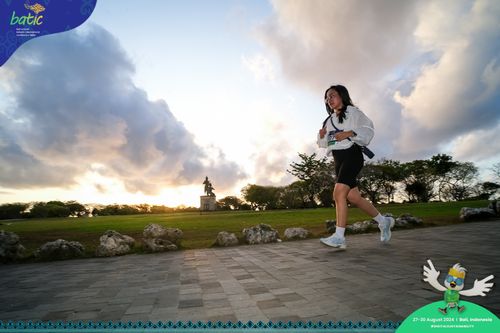 Race photo from Telin Batic 2024 Photo Search