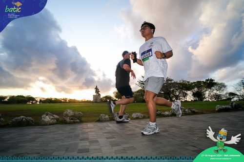 Race photo from Telin Batic 2024 Photo Search
