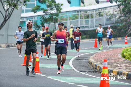 Race photo from Nu Skin Run 10K