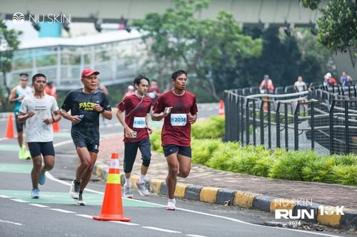 Race photo from Nu Skin Run 10K